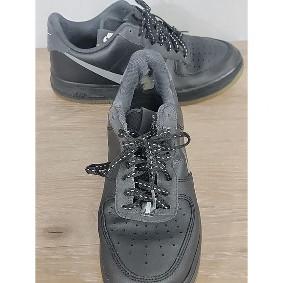 Nike Air Force 1 Low‎ Grey Swoosh SIZE 8 Mens - Picture 15 of 16